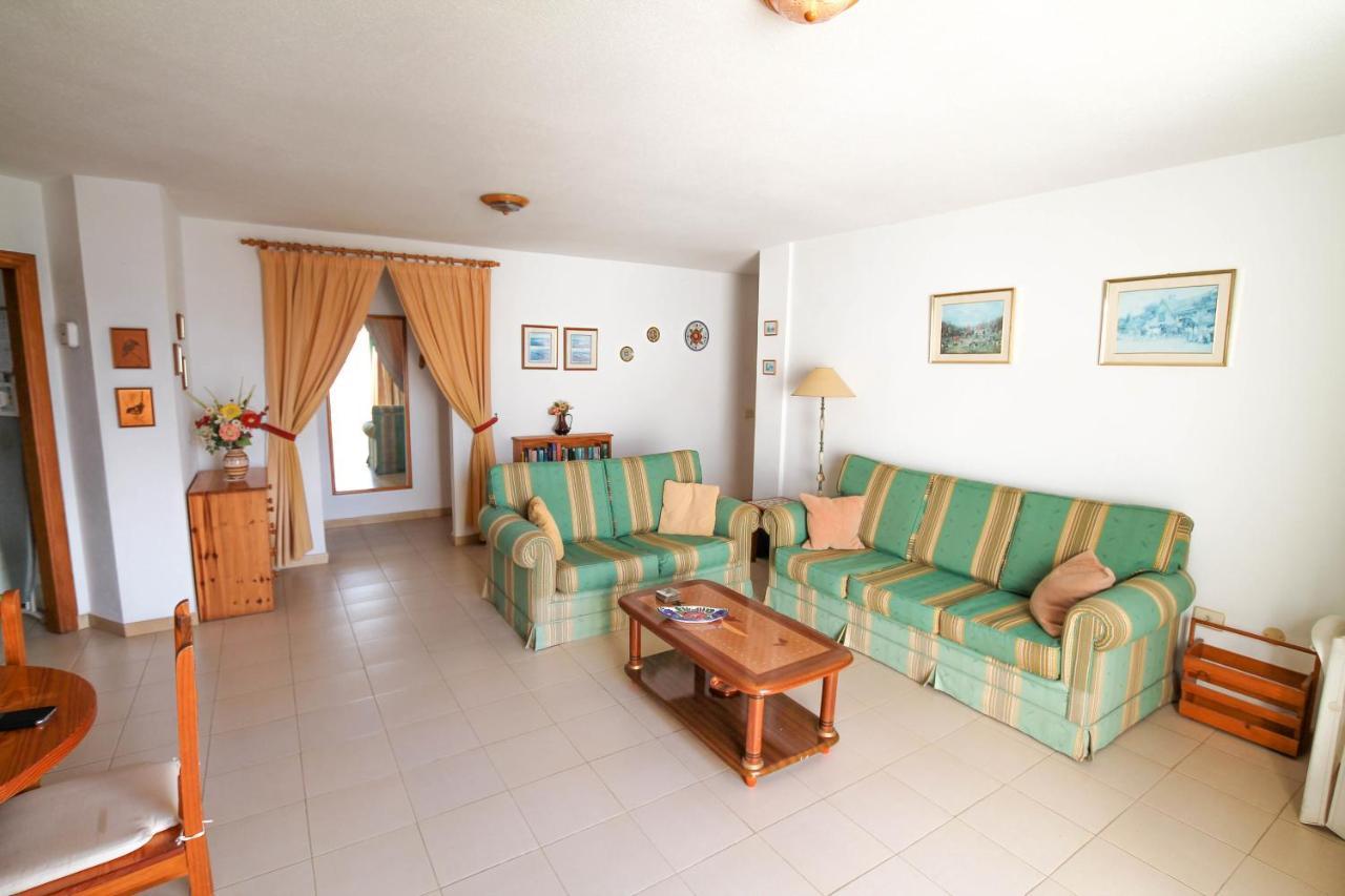 Apartamentos Alondras Park Costa Del Silencio Luaran gambar